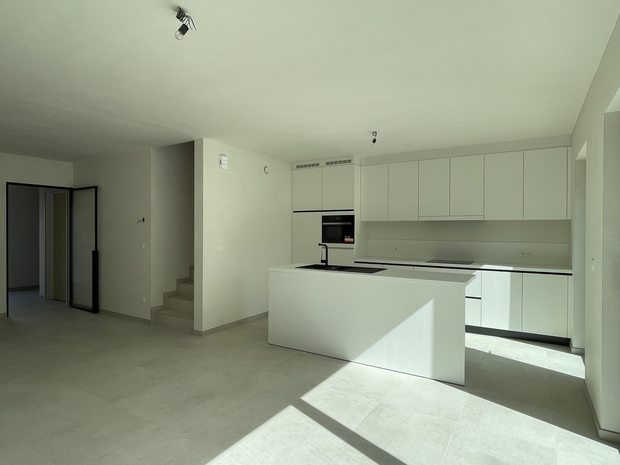 11 20230324_121527656_iOS