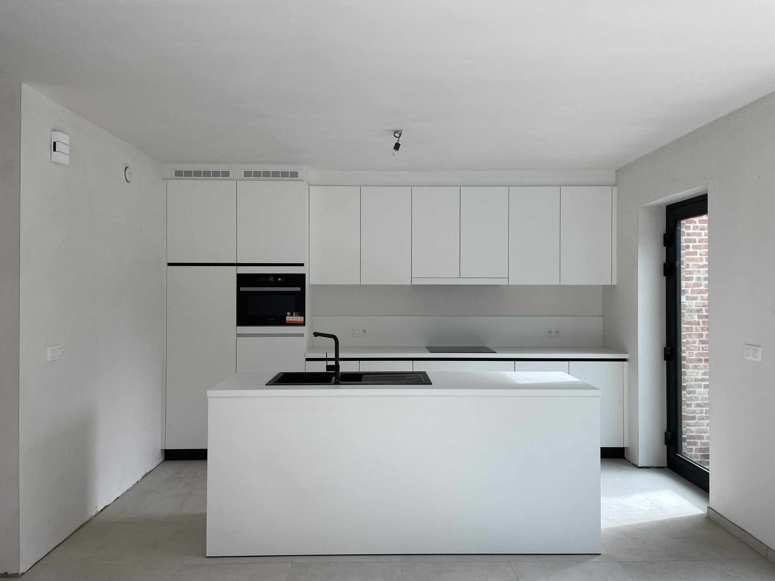 13 20230316_101457880_iOS