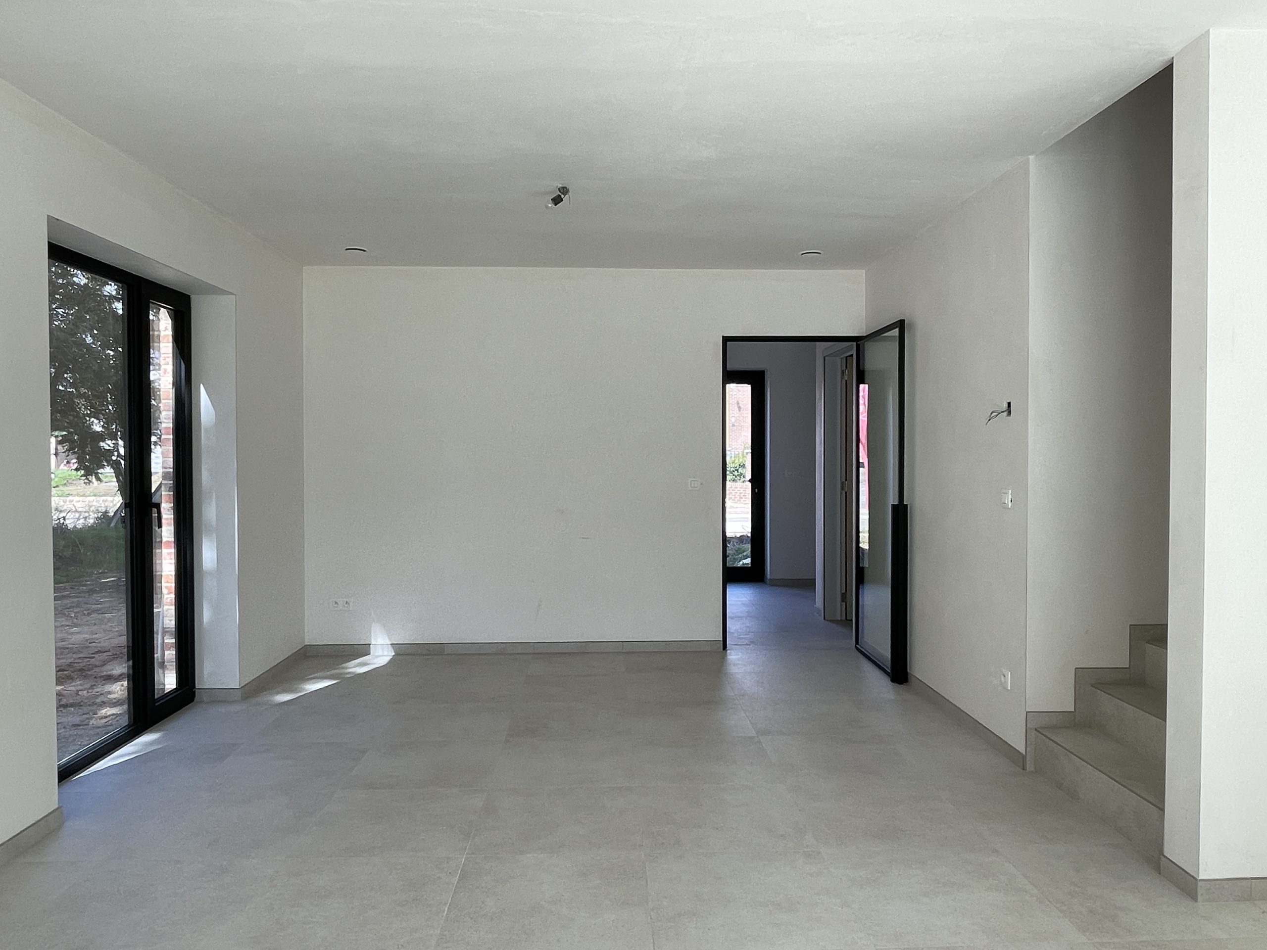 14 20230324_121927777_iOS