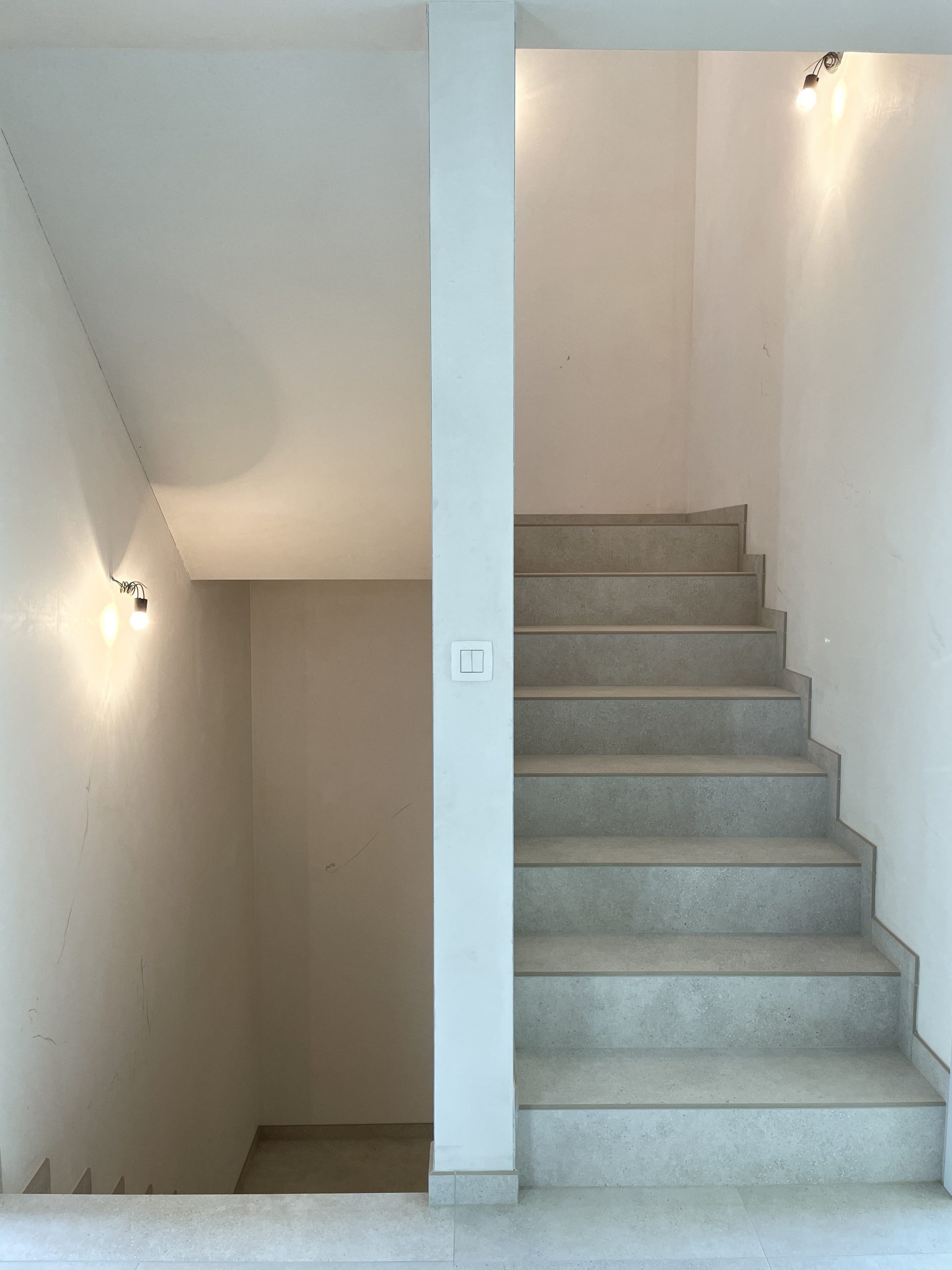 16 20230325_140826060_iOS