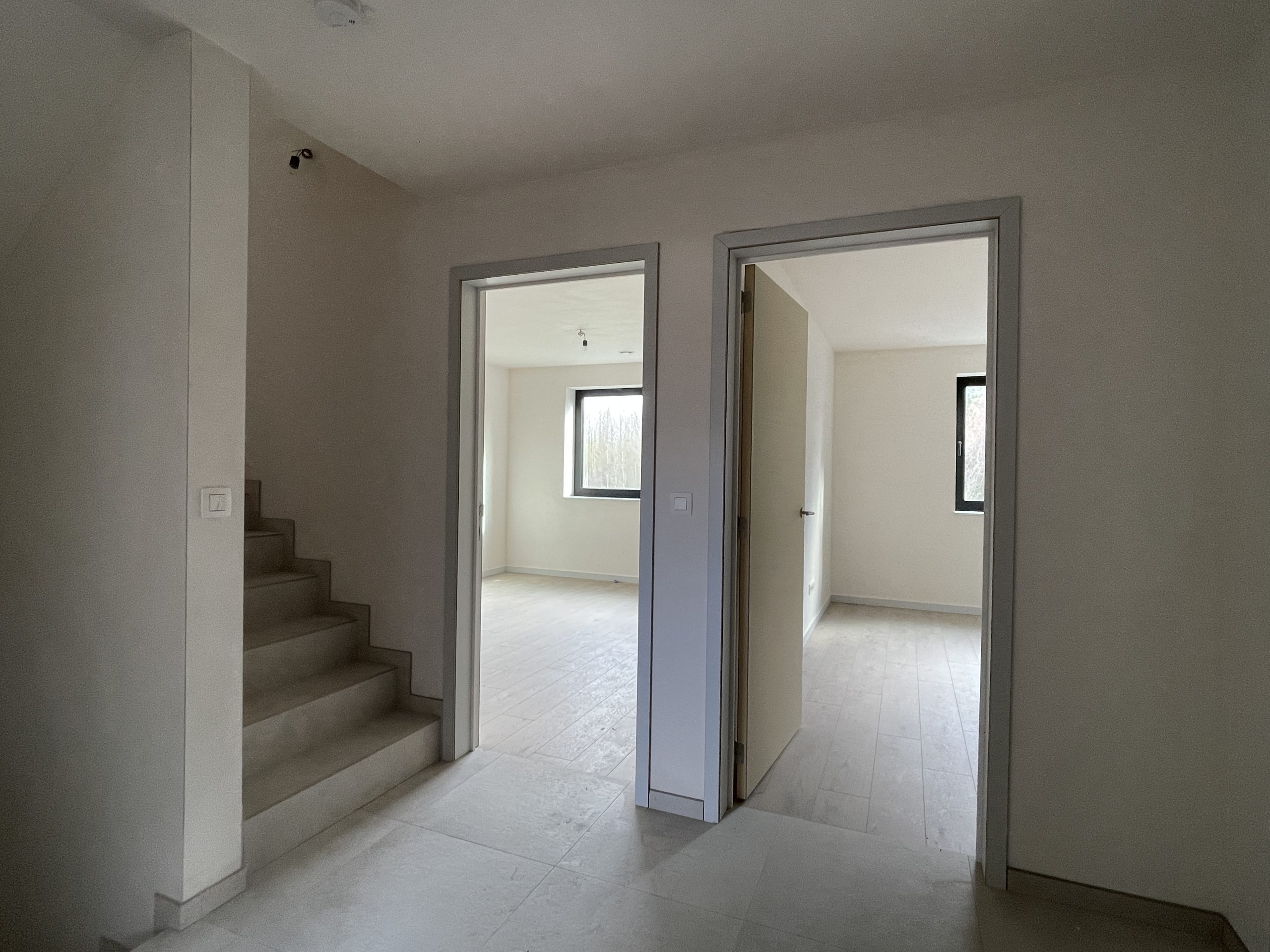 17 20230313_144234054_iOS