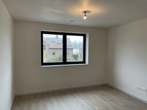 18 20230303_085240841_iOS